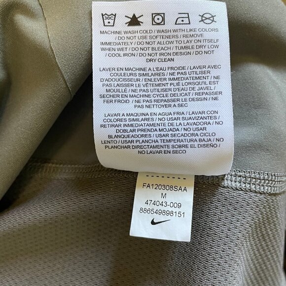 NIKE Runner Shirt - Long Sleeve - Men's Medium - Picture 9 of 9